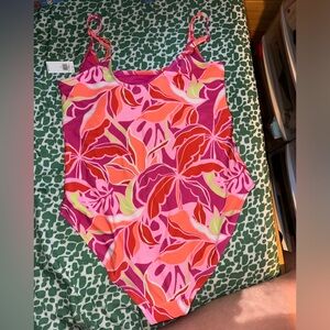 NWT Old Navy One Piece Swim Suit